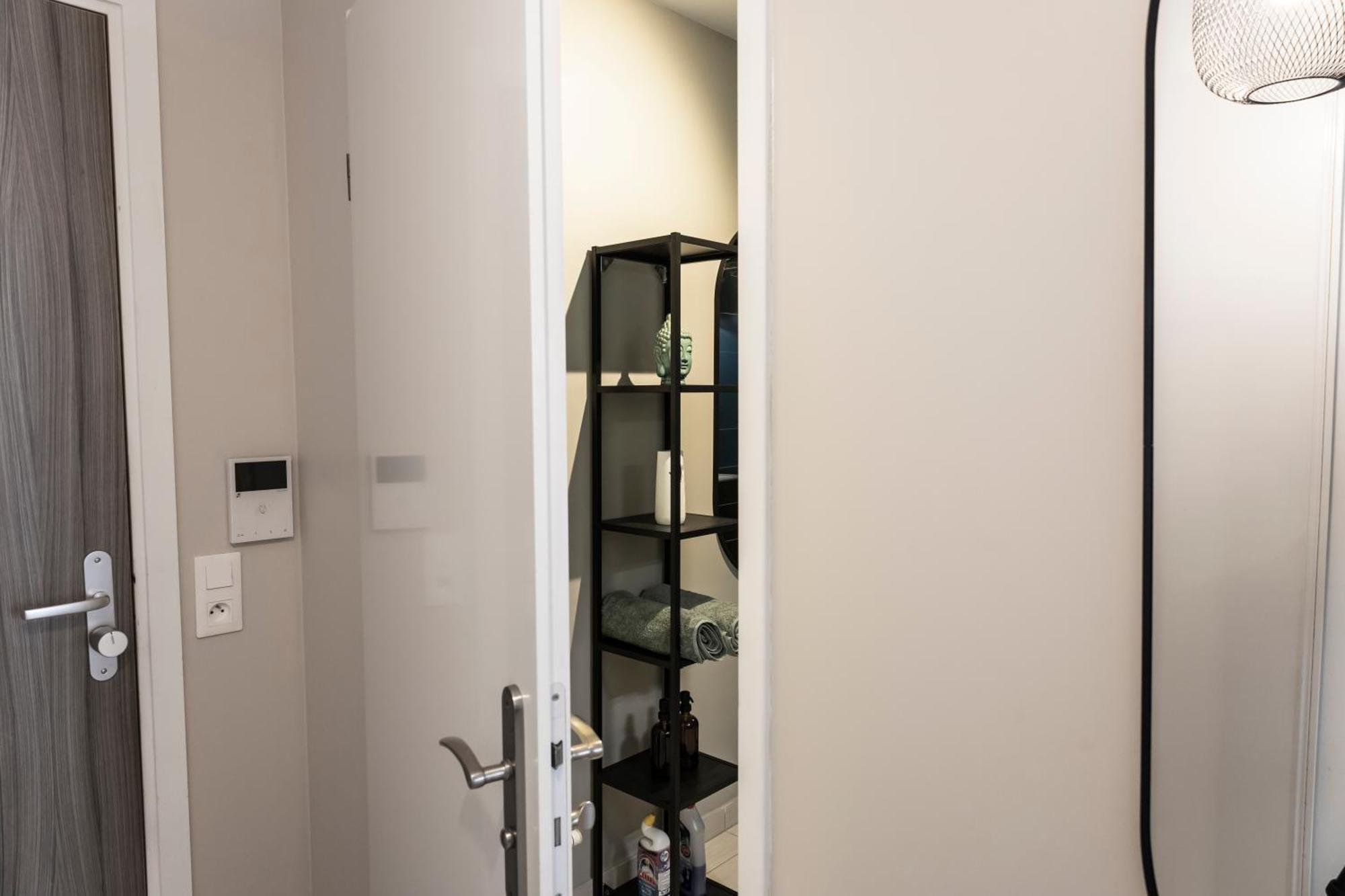 Charmant Studio En Residence Avec Parking Bussy-Saint-Georges Zewnętrze zdjęcie