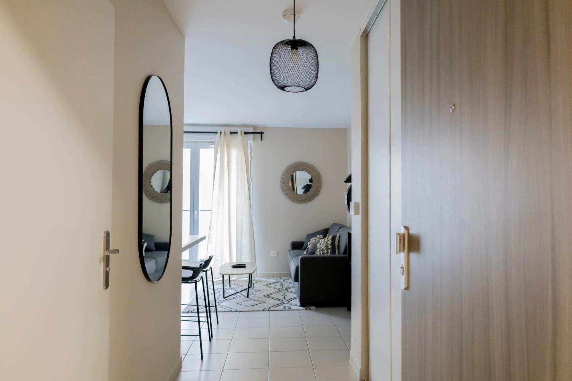 Charmant Studio En Residence Avec Parking Bussy-Saint-Georges Zewnętrze zdjęcie