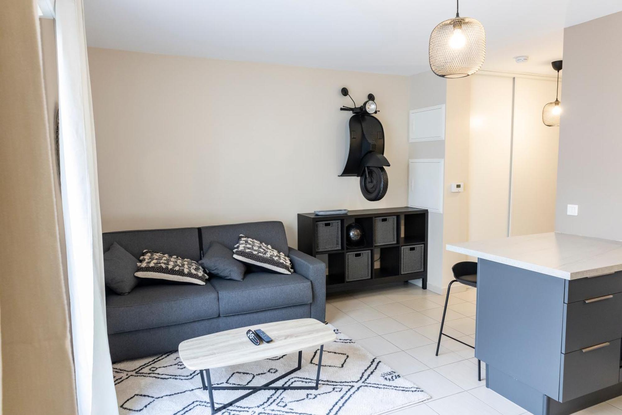 Charmant Studio En Residence Avec Parking Bussy-Saint-Georges Zewnętrze zdjęcie